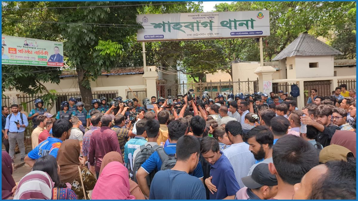 সাম্য হত্যায় জড়িতদের গ্রেপ্তারের দাবিতে শাহবাগ থানা ঘেরাও