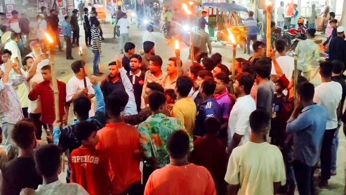জামালপুরে ছাত্রদলের কমিটি ঘোষণা, পাল্টাপাল্টি মিছিল