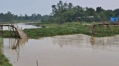 কুড়িগ্রামে বাঁশের সেতু ভেঙে যোগাযোগ বিচ্ছিন্ন ২০ হাজার মানুষ