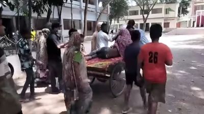 চিকিৎসক বলছেন ফুড পয়জনিং, শিক্ষক বলছেন স্প্রে