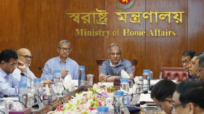 পোশাক শ্রমিকদের বেতন-বোনাস ৩ জুনের মধ্যে : স্বরাষ্ট্র উপদেষ্টা