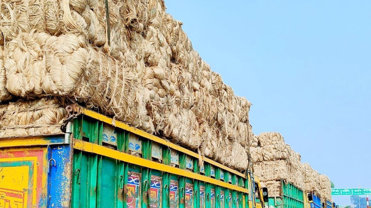২২০ মেট্রিক টন পাট গেল নেপালে