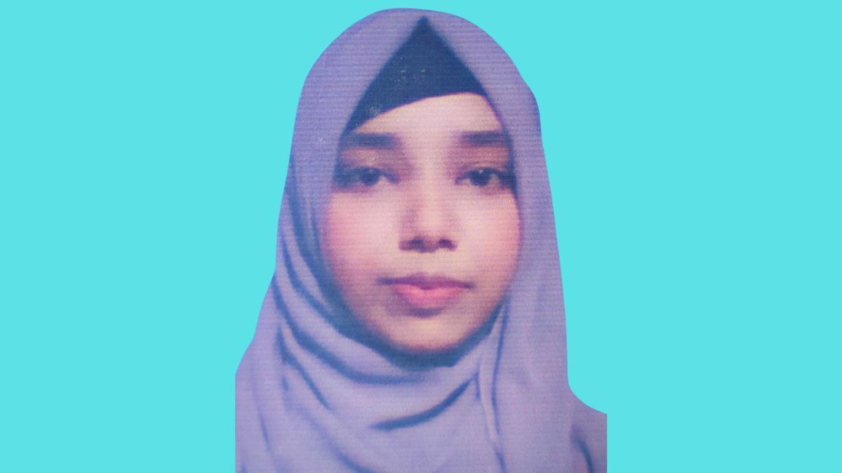 লৌহজংয়ে উপজেলায় দাখিলে সেরা শিক্ষার্থী তানিশা