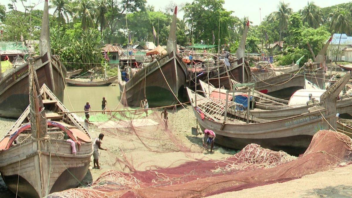 সাগরে নিষেধাজ্ঞার মাস পেরিয়ে গেলেও চাল পাননি ভোলার ৬৫ হাজার জেলে
