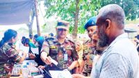 রাণীনগরে সেনাবাহিনীর বিনামূল্যে চিকিৎসা সেবা