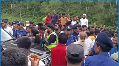 উপদেষ্টা রিজওয়ানার গাড়িবহরে হামলা, ৬ সাংবাদিক আহত