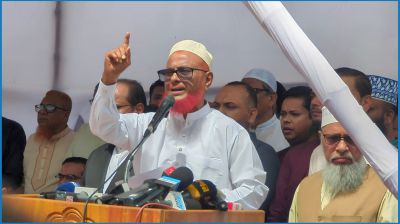 গলায় রশি ঝোলানোর পরিবর্তে ফুলের মালা পাচ্ছি : এ টি এম আজহার