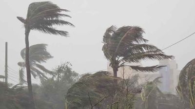সন্ধ্যার মধ্যে ৯ অঞ্চলে ৮০ কিমি বেগে ঝড়ের আভাস