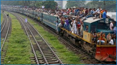 ঈদযাত্রা : বিশেষ ডিউটি করবেন রেল কর্মকর্তারা, বহরে যুক্ত হচ্ছে ৪৪ কোচ