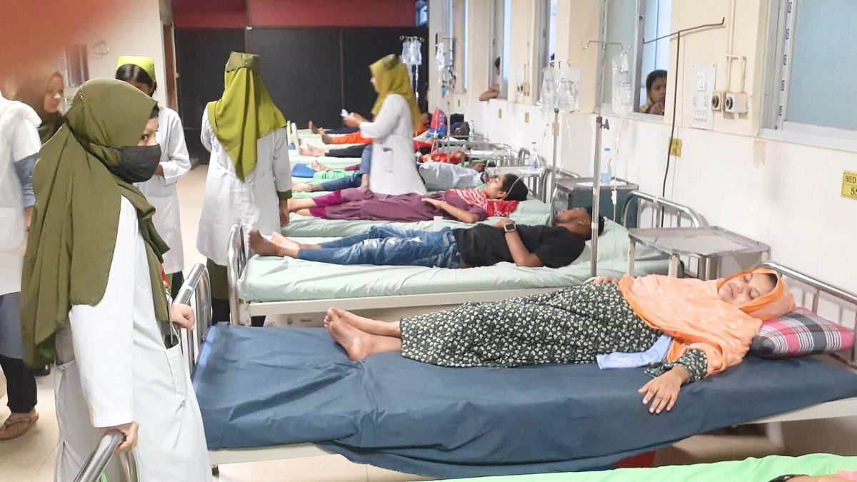 গাজীপুরে কারখানার পানি পানে শতাধিক শ্রমিক অসুস্থ