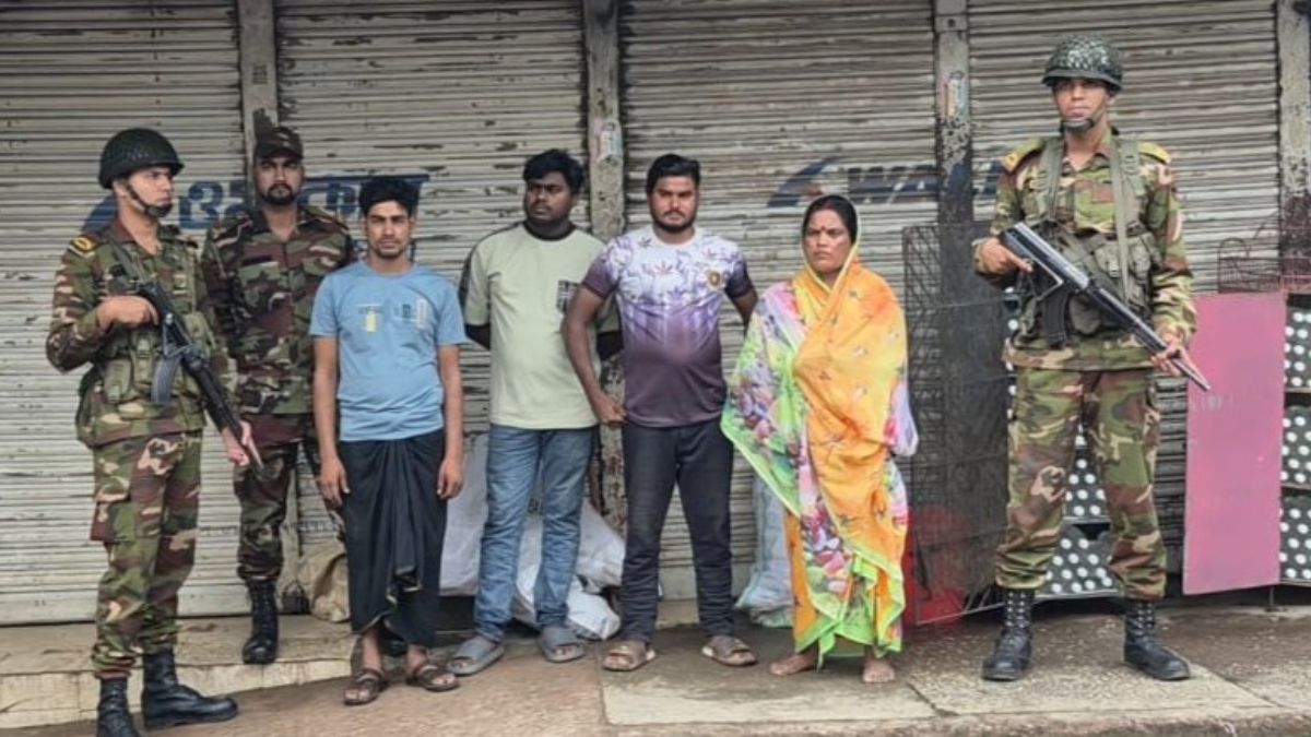 বগুড়ায় মধ্যরাতের অভিযানে মাদক, গুলি ও অস্ত্রসহ আটক ৪