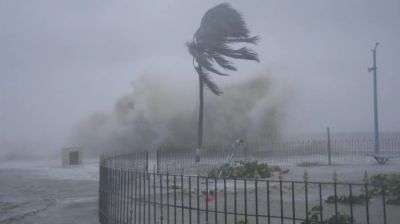 দুপুরের মধ্যে ৮ অঞ্চলে ঝড়ের আভাস