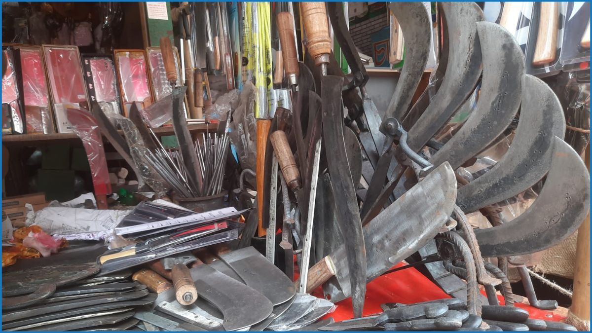 বেড়েছে কোরবানির সরঞ্জাম দা-ছুরি-চাপাতির দাম