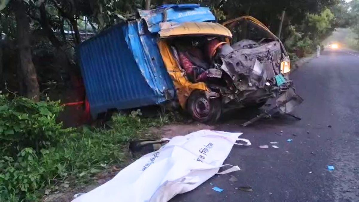 নাটোরে পৃথক সড়ক দুর্ঘটনায় নিহত ৩, আহত ১০