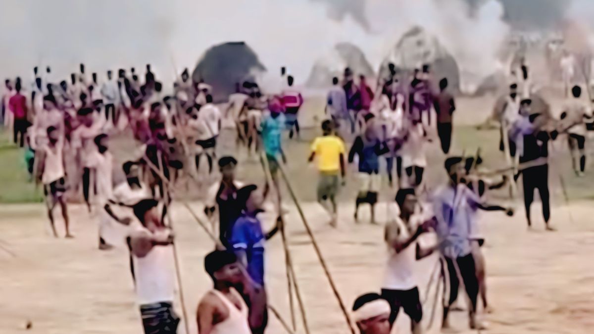 ঈদের দিনে কিশোরগঞ্জে সংঘর্ষ, আহত ২৫