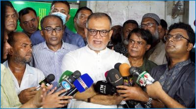 চামড়া বাজারে স্থিতিশীলতা ফিরেছে : বাণিজ্য উপদেষ্টা