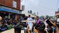 মুরাদনগরে জনতার ফুলেল শুভেচ্ছায় সিক্ত উপদেষ্টা আসিফ মাহমুদ
