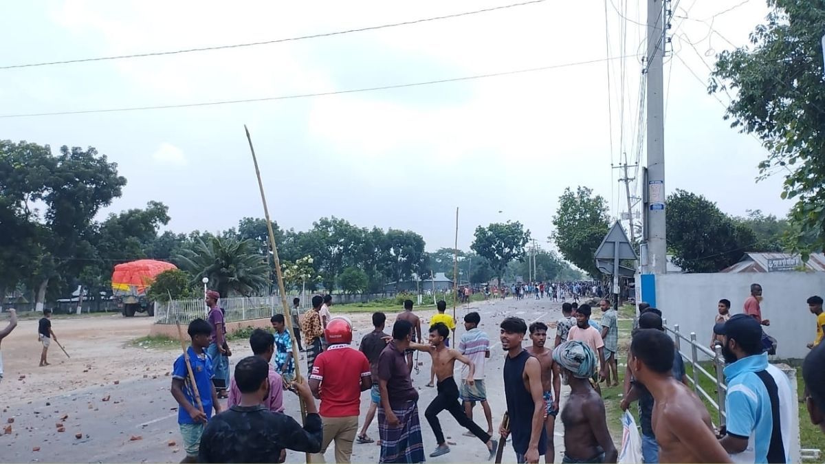 ময়মনসিংহে দু’গ্রামের সংঘর্ষে আহত ২০, মহাসড়কে যানজট