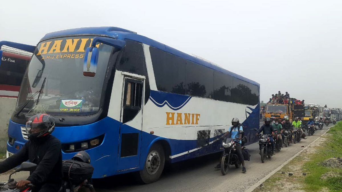 যমুনা সেতুর দুই প্রান্তে ৩০ কিলোমিটার যানজট