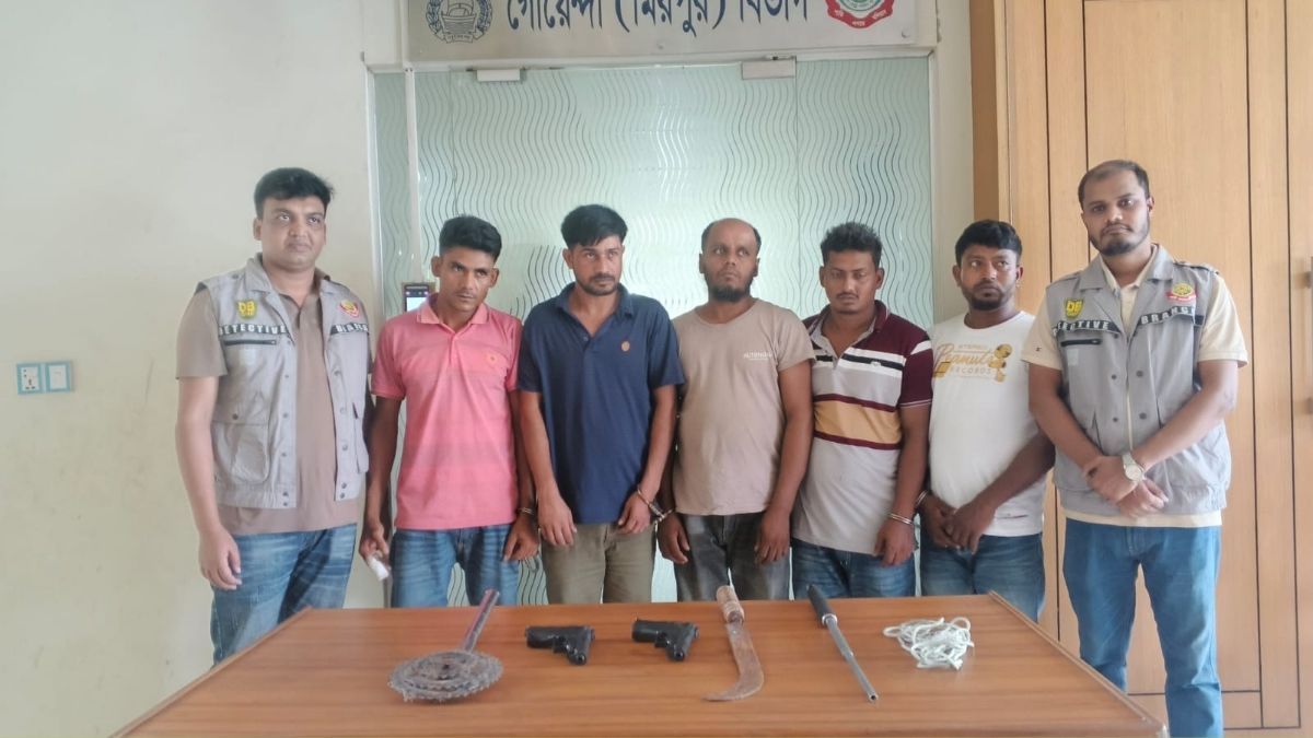 রাজধানীতে ডাকাত দলের ৫ সদস্য গ্রেপ্তার