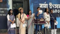 বর্ষা উৎসবে বৃক্ষ নিধন-দখল-দূষণ বন্ধের দাবি উদীচীর