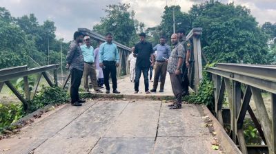 সাটু‌রিয়ায় দেবে যাওয়া সেতু পরিদর্শনে ইউএনও, সংস্কারের আশ্বাস
