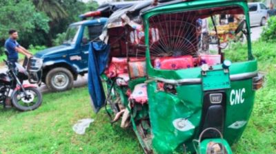 গাজীপুরে বাস-সিএনজি সংঘর্ষে মা-ছেলেসহ নিহত ৩