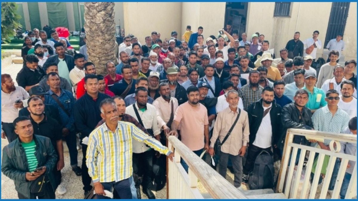 লিবিয়া থেকে দেশে ফিরলেন আরও ১২৩ বাংলাদেশি