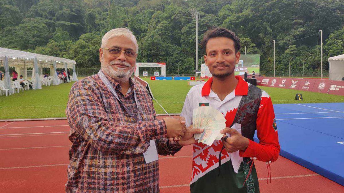 এশিয়ান কাপ আর্চ্যারিতে সোনা জিতলেন বাংলাদেশের আলিফ