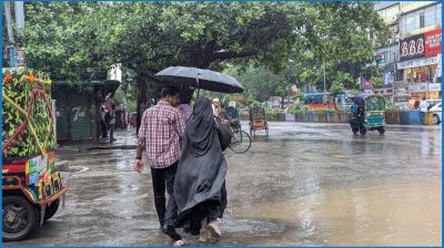 ৮ বিভাগেই বৃষ্টির আভাস, কোথাও কোথাও ভারী বর্ষণ