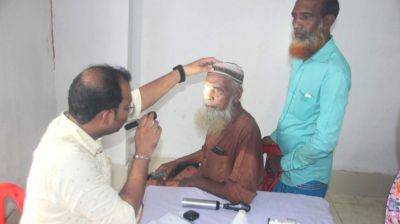 পিরোজপুরে ফ্রি চক্ষু চিকিৎসা ক্যাম্প অনুষ্ঠিত