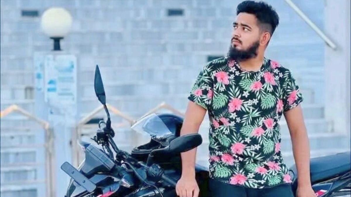 কিশোরগঞ্জে মোটরসাইকেল-টমটম সংঘর্ষে ব্যবসায়ী নিহত, স্কুলছাত্র আহত