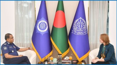 অস্ট্রেলিয়ান হাই কমিশনারের সঙ্গে আইজিপির সৌজন্য সাক্ষাৎ