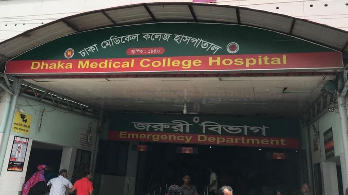 ঢামেকে চিকিৎসককে মানসিক রোগীর চড়, থানায় সোপর্দ