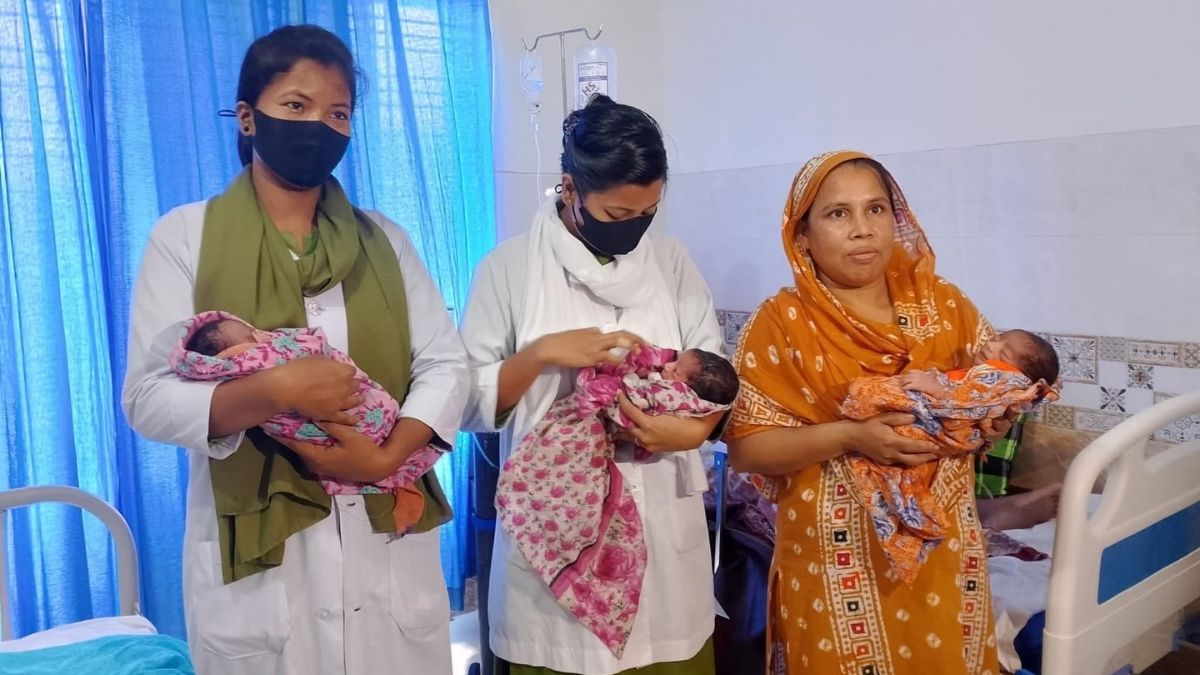 একযুগ পর একসঙ্গেই ৩ সন্তানের জন্ম