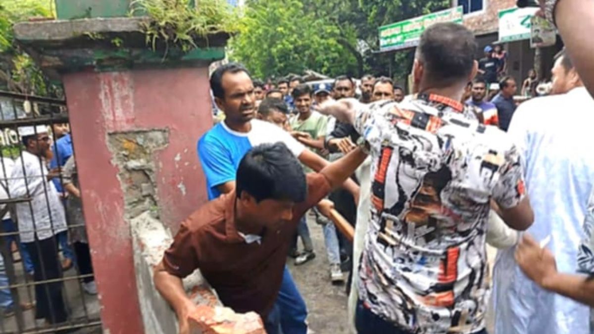 সাতক্ষীরায় সাংবাদিকদের ওপর হামলা, প্রেসক্লাব সভাপতিসহ আহত ৩০