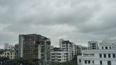 মেঘাচ্ছন্ন থাকবে রাজধানীর আকাশ, কমতে পারে গরম