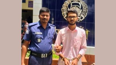 নওগাঁয় বোমা বিস্ফোরণ মামলায় যুবলীগ নেতা গ্রেপ্তার