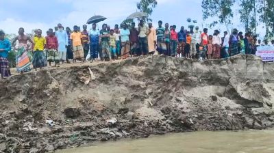 ভাঙনের হুমকিতে প্রজাপতিরচর-আকন্দপাড়া, শঙ্কায় শত পরিবার
