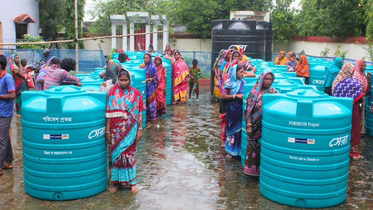 শ্যামনগরে সুপেয় পানির সংকট মোকাবিলায় উদ্যোগ, ৫৯৯ ট্যাংক দিচ্ছে বারসিক
