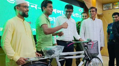 পঞ্চগড়ে তামাক ও পরিবেশে অবদানের জন্য পুরস্কারপ্রাপ্তদের সংবর্ধনা