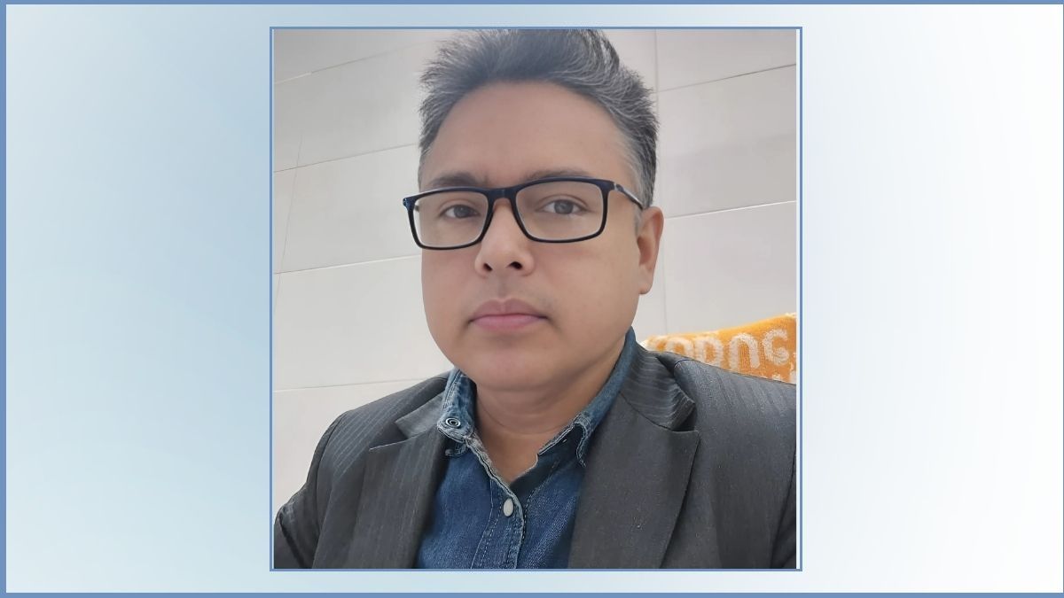 ছাত্রজনতার আন্দোলনের মুখে বদলি হলেন গৌরনদীর স্বাস্থ্য কর্মকর্তা