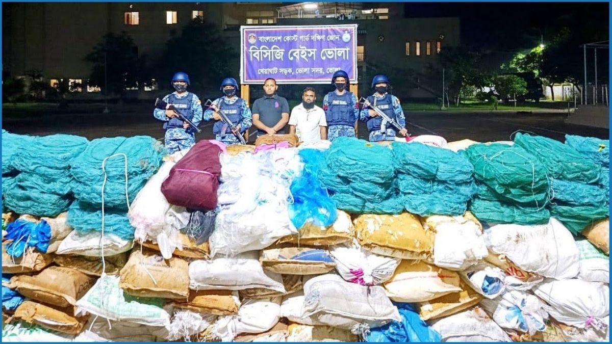 চরফ্যাসনে সাড়ে ১৪ কোটি টাকার অবৈধ জাল ও পলিথিন জব্দ