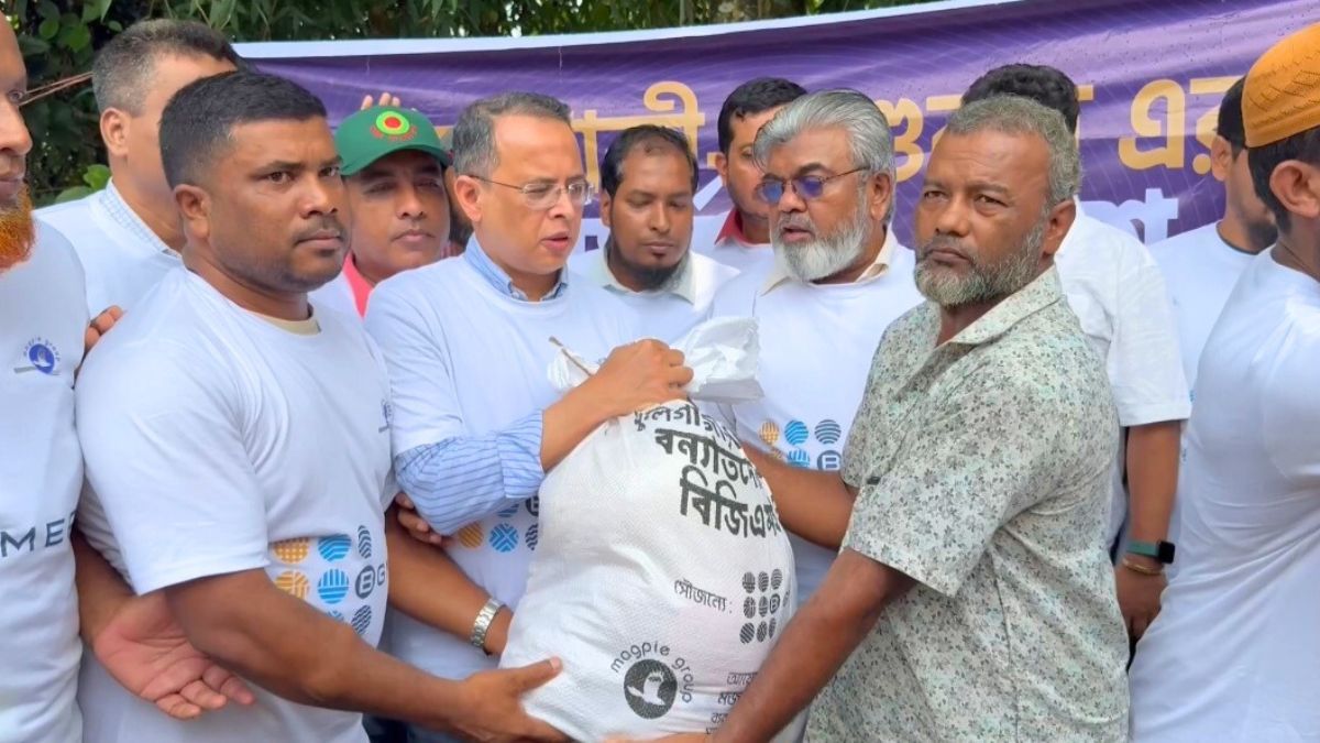 ফেনীর বন্যাদুর্গতদের পাশে বিজিএমইএ