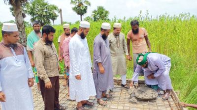 আলফাডাঙ্গায় মাদ্রাসা ভবনের ছাদ ঢালাই উদ্বোধন