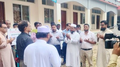 সিলেটে ১৪ শহীদের নামে কৃষ্ণচূড়া রোপণ