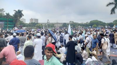 জনসমুদ্রে রূপ নিয়েছে সোহরাওয়ার্দী উদ্যান