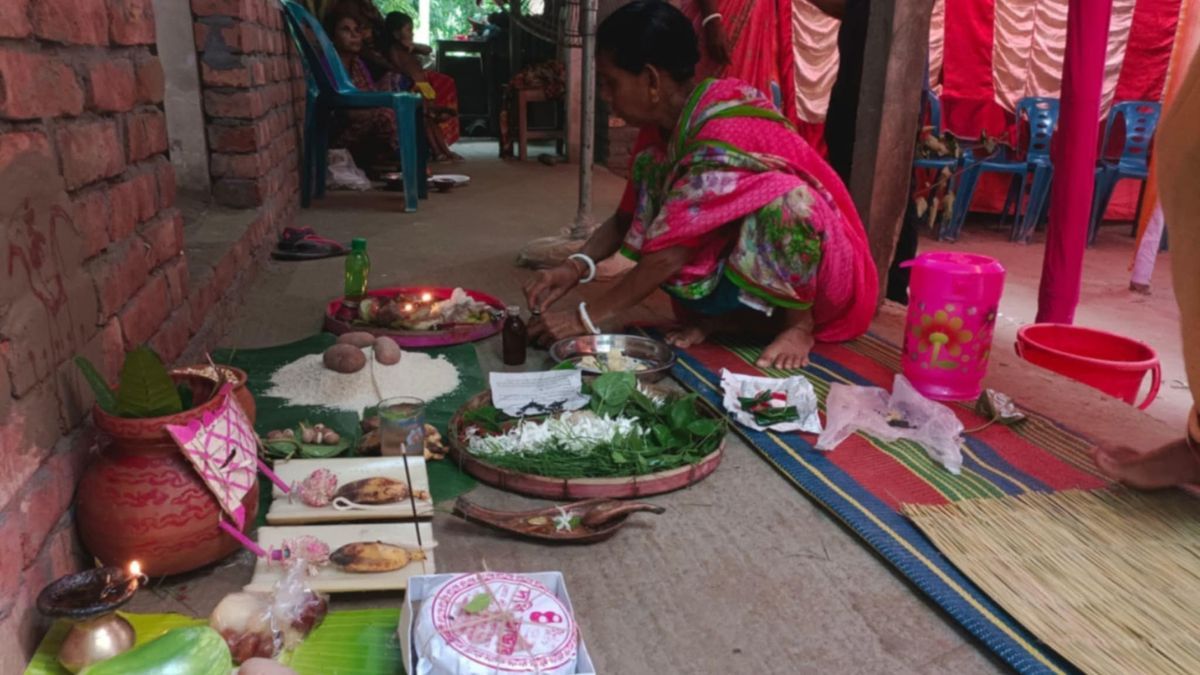 কনের পরিবারকে অস্ত্রের মুখে জিম্মি করে স্বর্ণালংকার লুট