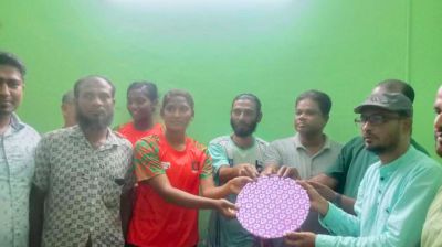 শ্যামনগরে এশিয়া কাপে ব্রোঞ্জজয়ী রেহানা-ষষ্ঠীকে সংবর্ধনা