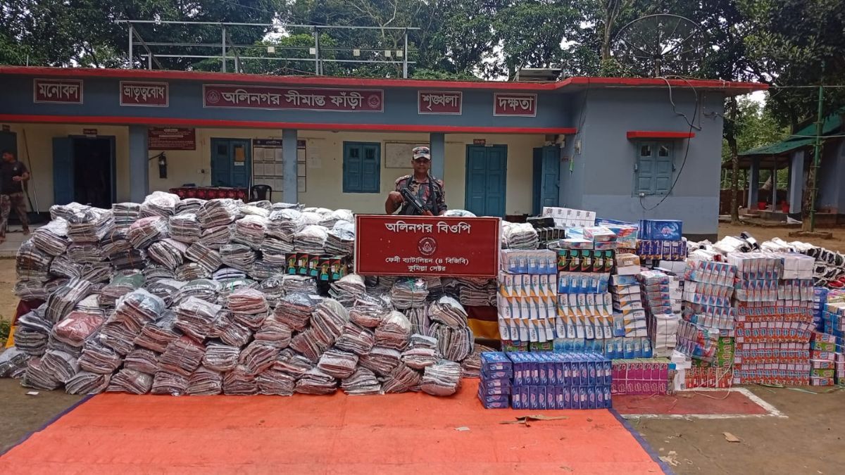 ফেনীতে প্রায় ২ কোটি টাকার মাদকসহ ভারতীয় পণ্য জব্দ